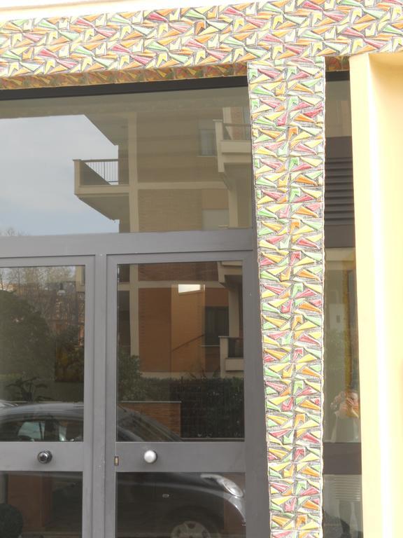 Le Vele Hotell Lido di Ostia Exteriör bild
