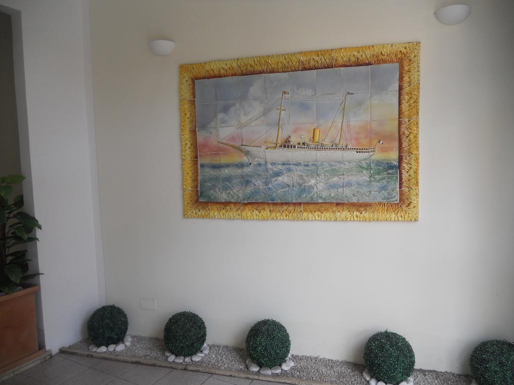Le Vele Hotell Lido di Ostia Exteriör bild