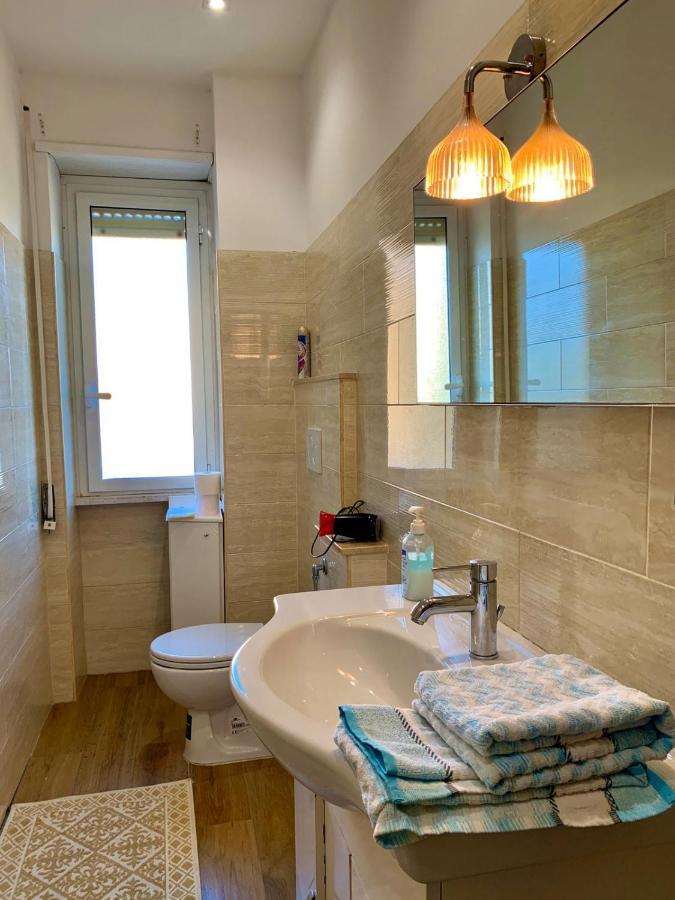 Le Vele Hotell Lido di Ostia Exteriör bild