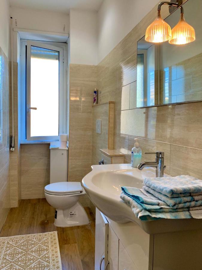 Le Vele Hotell Lido di Ostia Exteriör bild